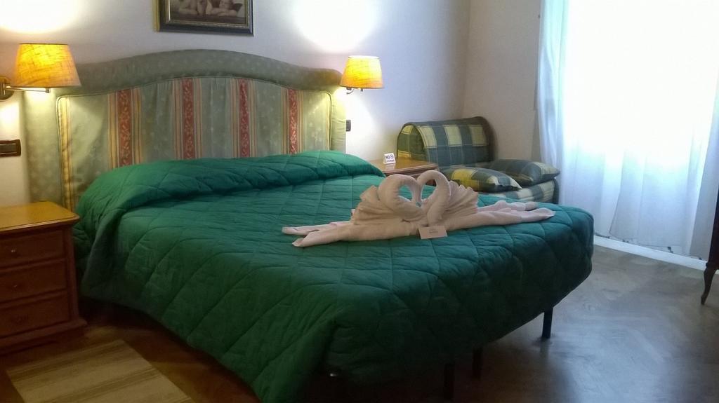 Hotel Ely Viareggio Bilik gambar