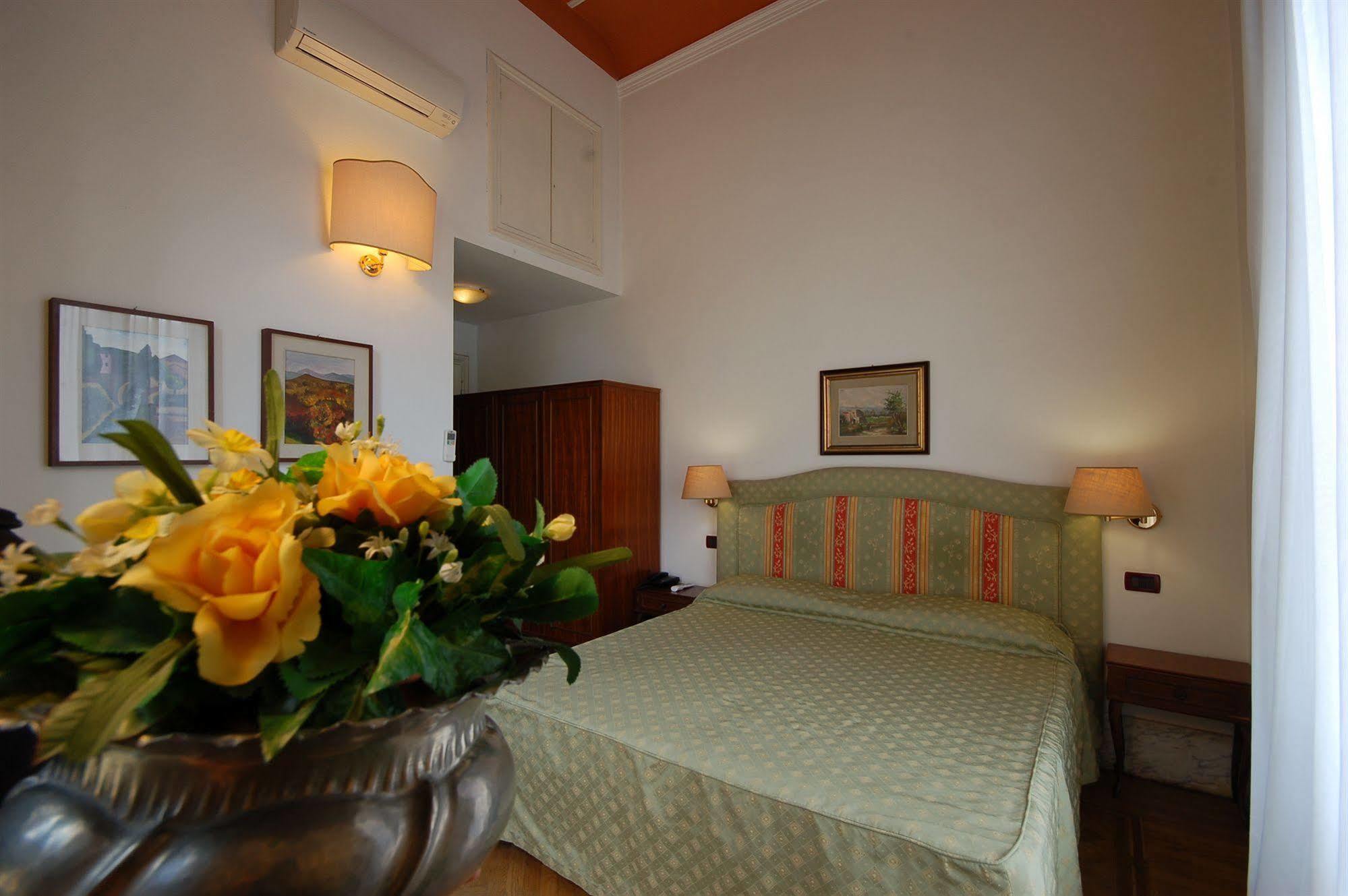 Hotel Ely Viareggio Luaran gambar